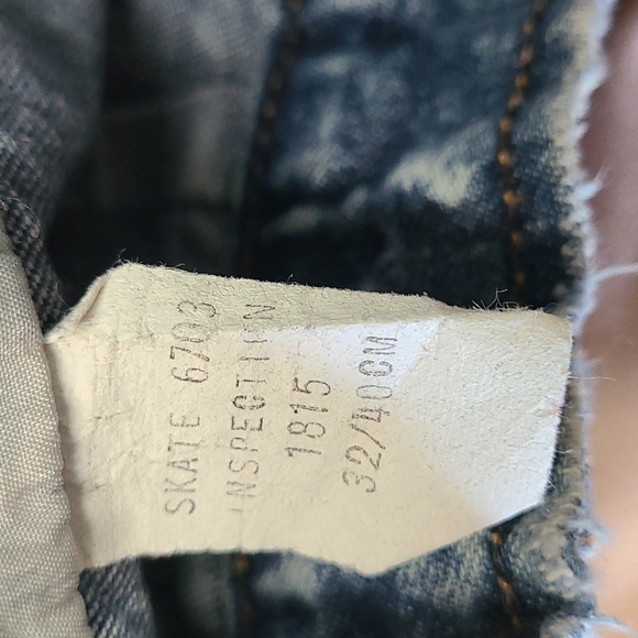 Cimarron Acid Wash Denim Skirt (S) - Picture 6 of 7